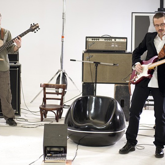 Guitar Player 111311 640